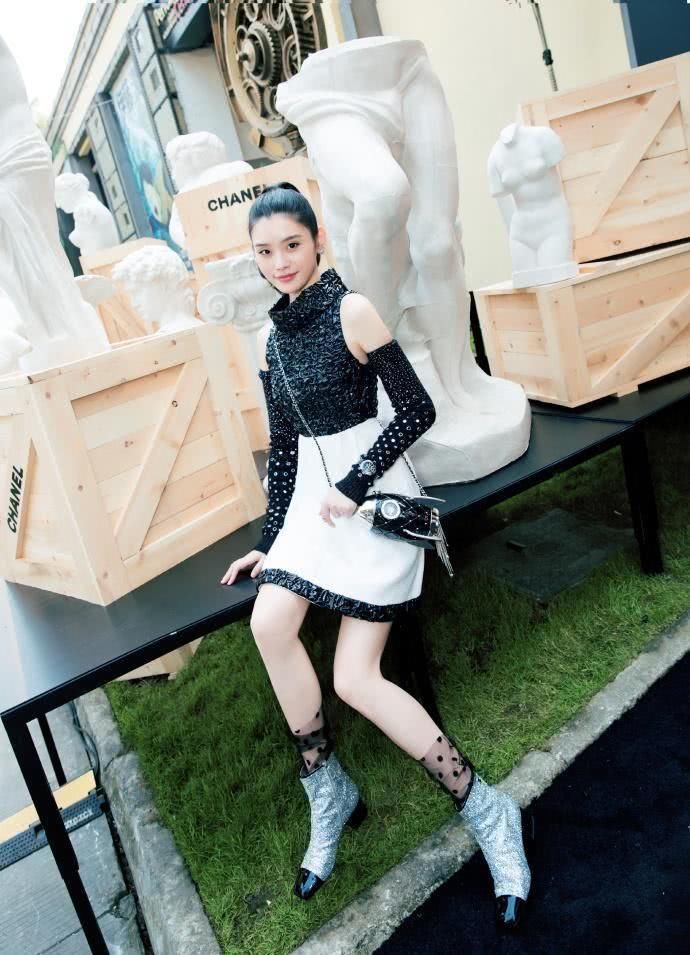 火狐电竞:撑不住了!中国三级职业联赛近15队退出,世界足坛迎俱乐部破产潮(图1) 火狐电竞官方网站