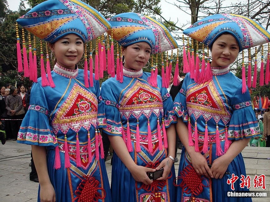 ‘火狐电竞’整形竟然整到宠物狗身上了?!确定这不是心理有问题吗?(图4) 火狐电竞官网