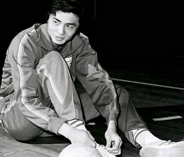 噩耗!前中国男排功勋主帅邹志华离世 为中国排球事业奉献一生【火狐电竞官方网站】(图6)
噩耗!前中国男排功勋主帅邹志华离世 为中国排球事业奉献一生【火狐电竞官方网站】(图6)