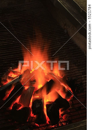 火狐电竞官方网站-中甲最新积分榜:失去穆里奇梅县一落千丈 新疆雪豹终获赛季首胜(图1) 火狐电竞官网