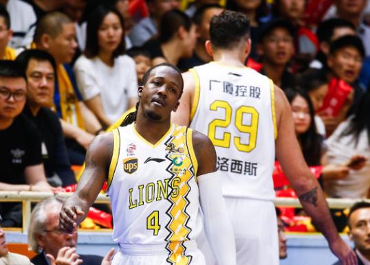 焦点:女性生殖整复分会换届大会成功召开‘火狐电竞官方网站’(图1) 火狐电竞