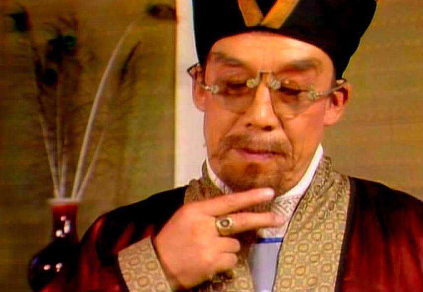 ‘火狐电竞’一分钱难倒英雄汉!中甲最惨球队,买红眼航班机票、空调钱都要省(图1) 火狐电竞官方网站