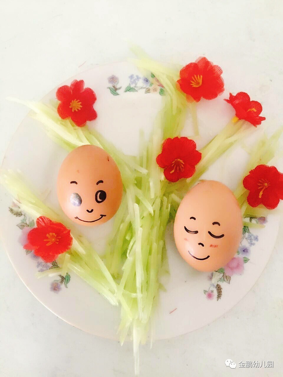 ‘火狐电竞官网’
广州这位阿伯纷歧般!放映露天影戏 他坚持了45年(图2) 火狐电竞官方网站