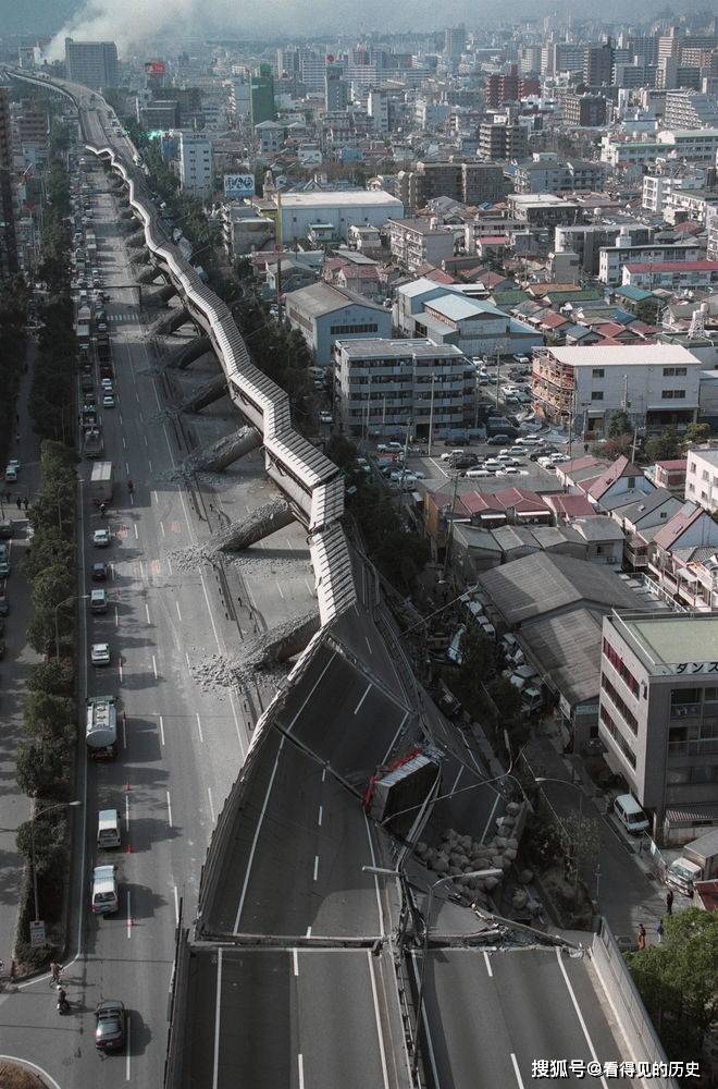 火狐电竞官方网站|
老照片 1995年的阪神大地震  战后最大的灾难(图17)